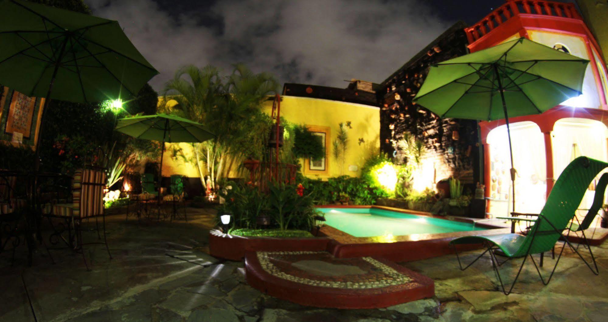 Hotel Casa Armonia Tlaquepaque Exteriör bild