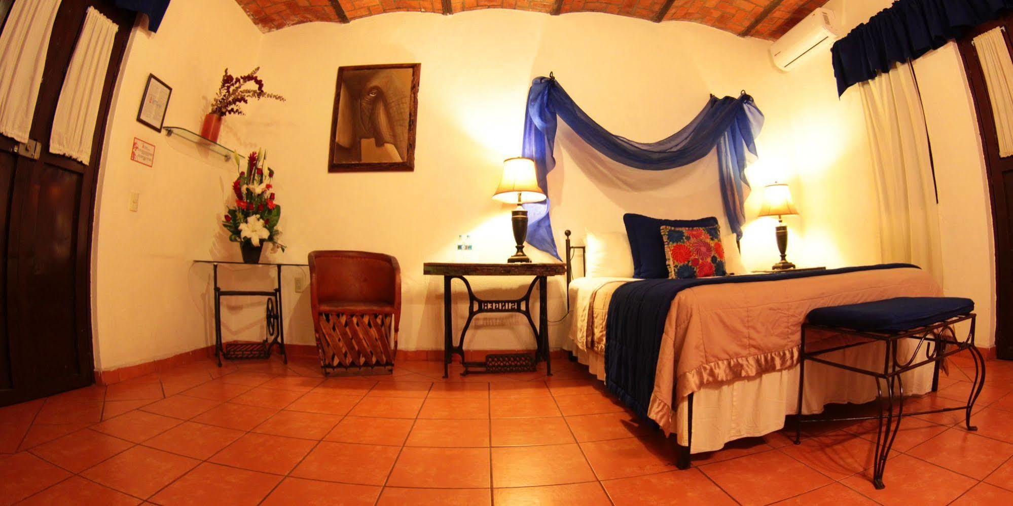 Hotel Casa Armonia Tlaquepaque Exteriör bild